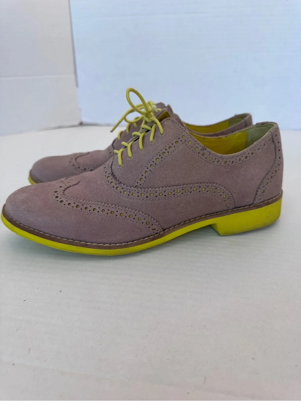 Cole Haan Womens Alisa Oxfords Taupe Suede Neon Yellow Brogue Wingtip Size 9.5